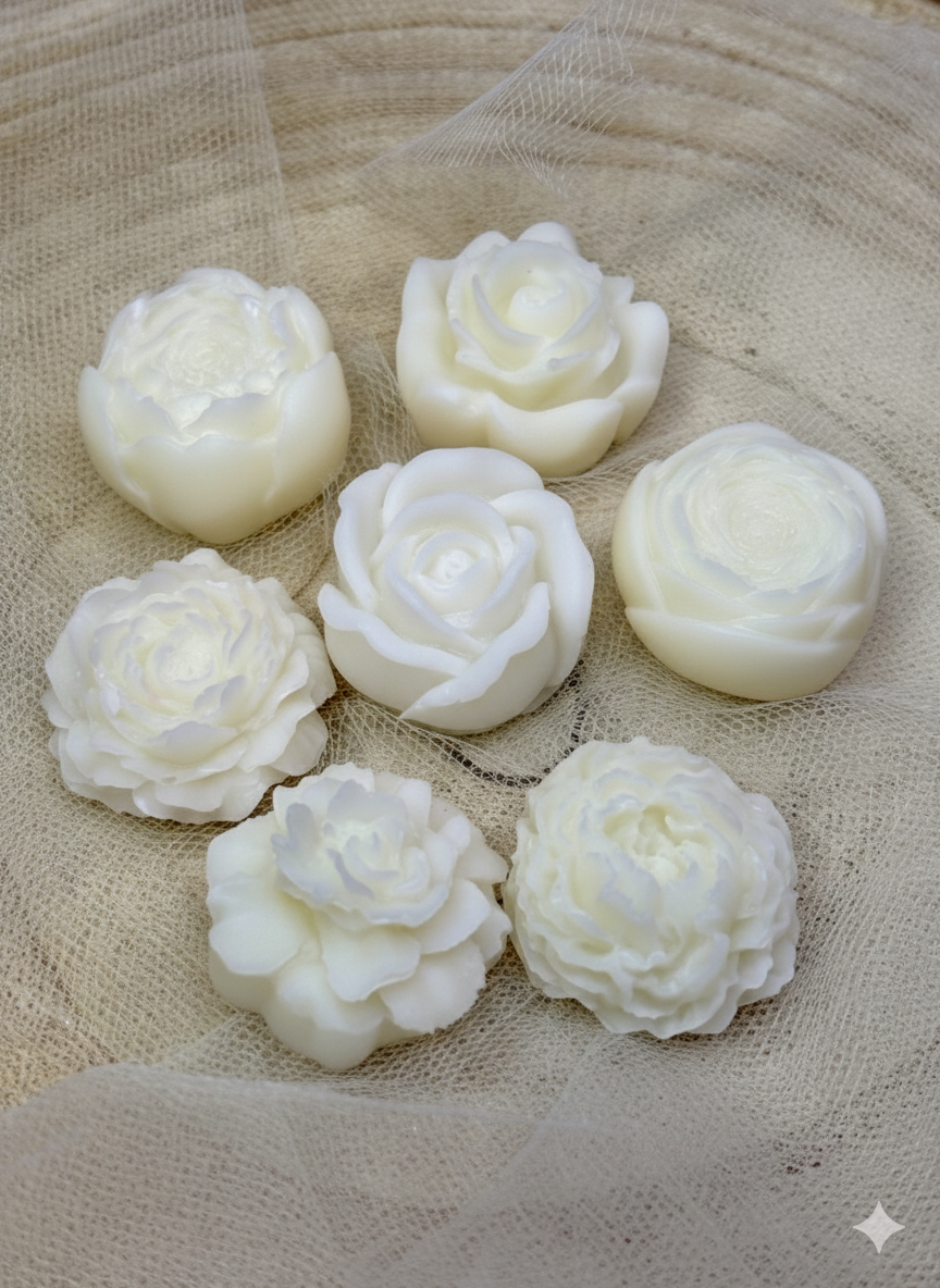 🌹 Segnaposto Artigianale "Rosellina di Seta" – Candela in Cera Naturale