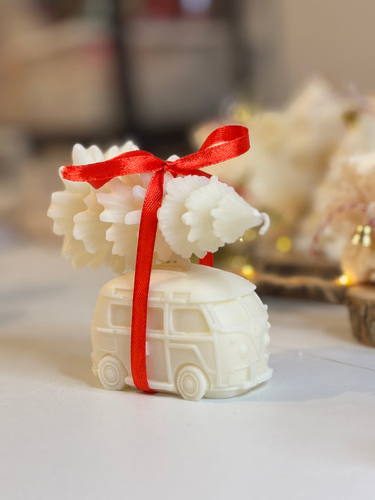 Candela Van/Pulmino con Albero di Natale