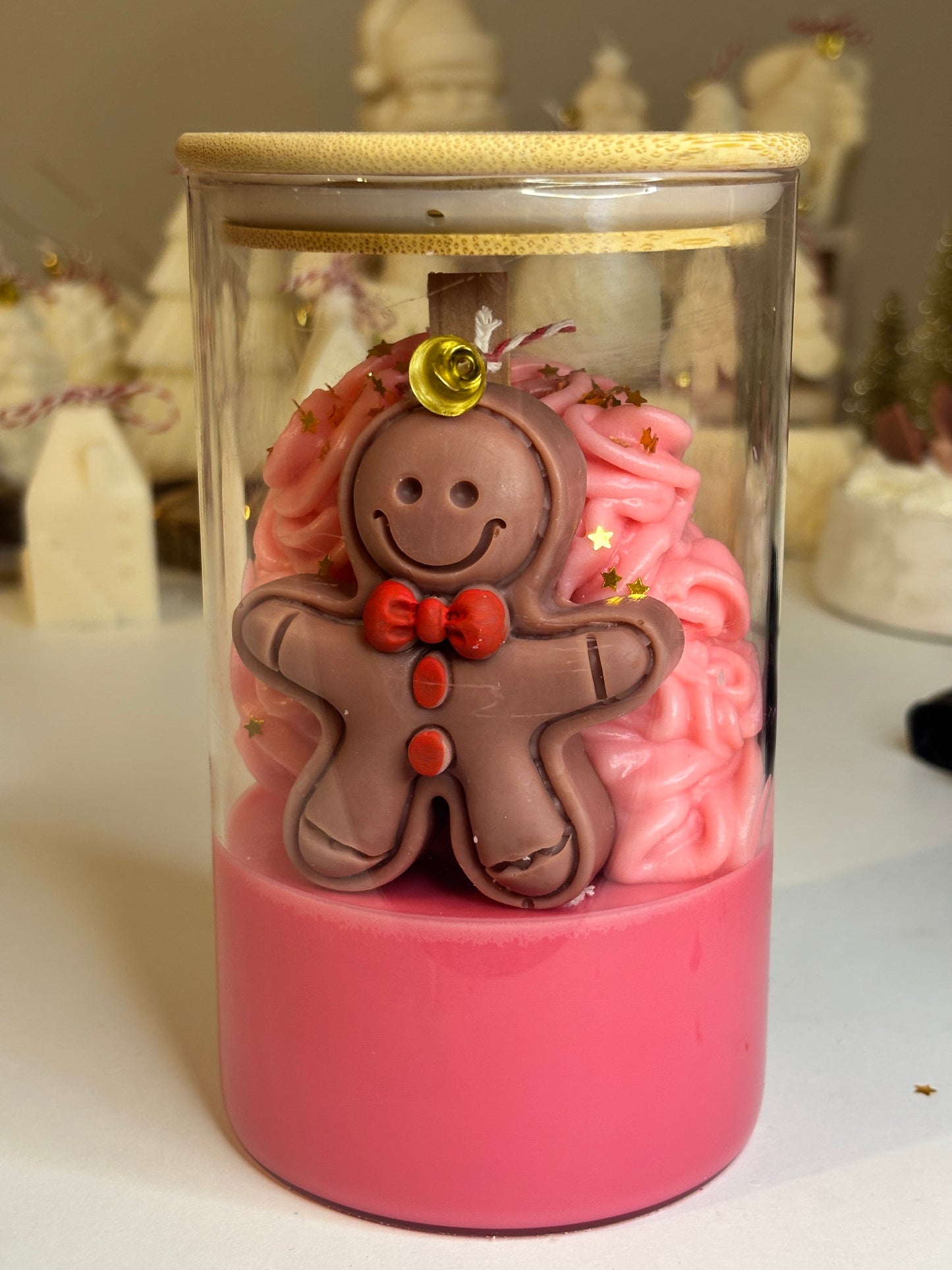 ✨ Candela "Gingerbread Dream": Non è una Torta, è un Capolavoro