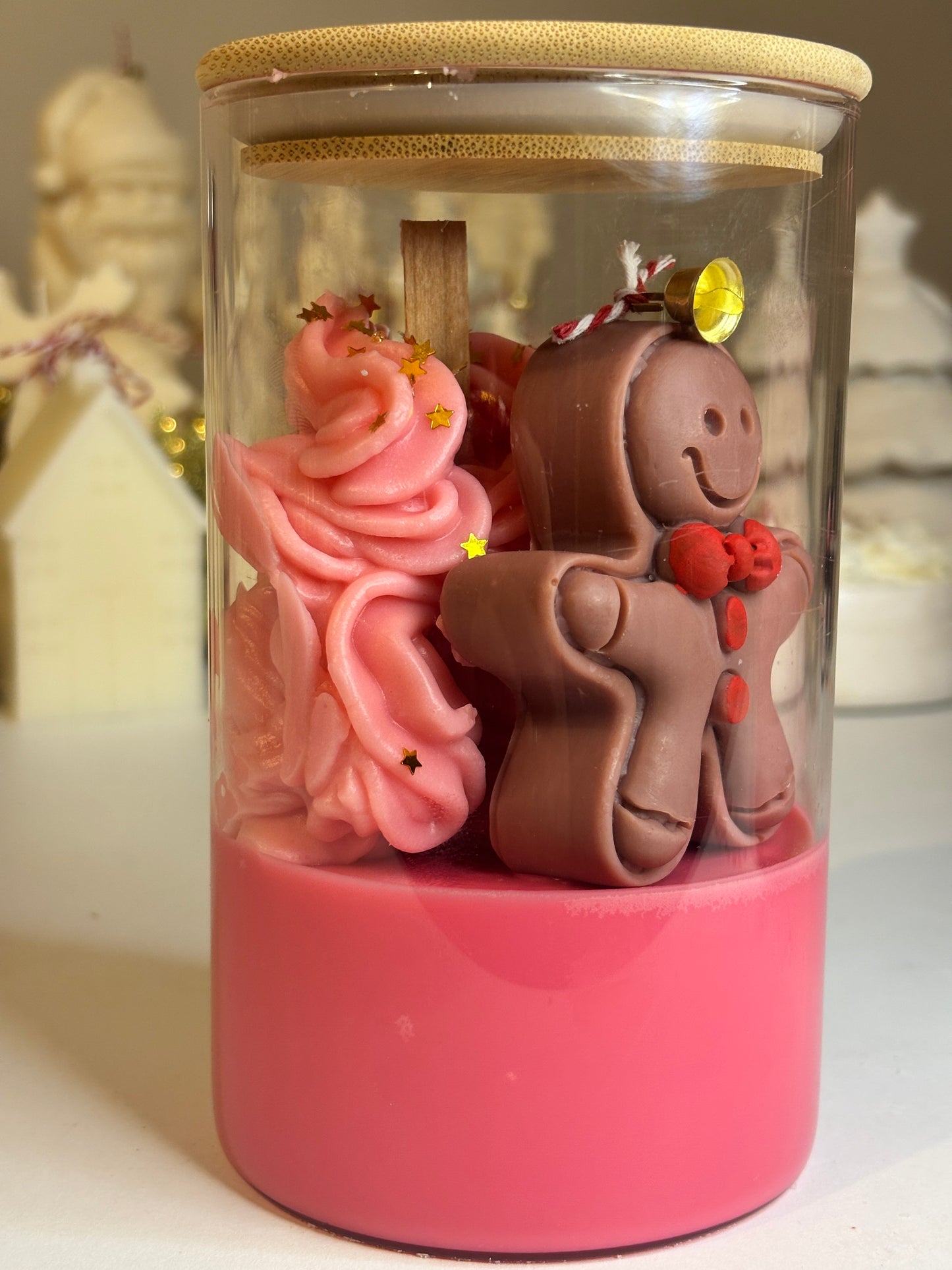 ✨ Candela "Gingerbread Dream": Non è una Torta, è un Capolavoro