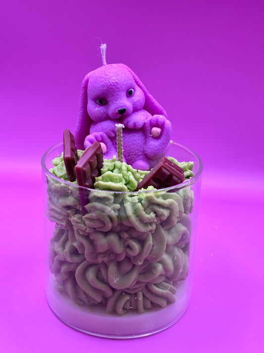 Bunny Bliss – Candela Artistica con Coniglietto e cioccolato 🍫