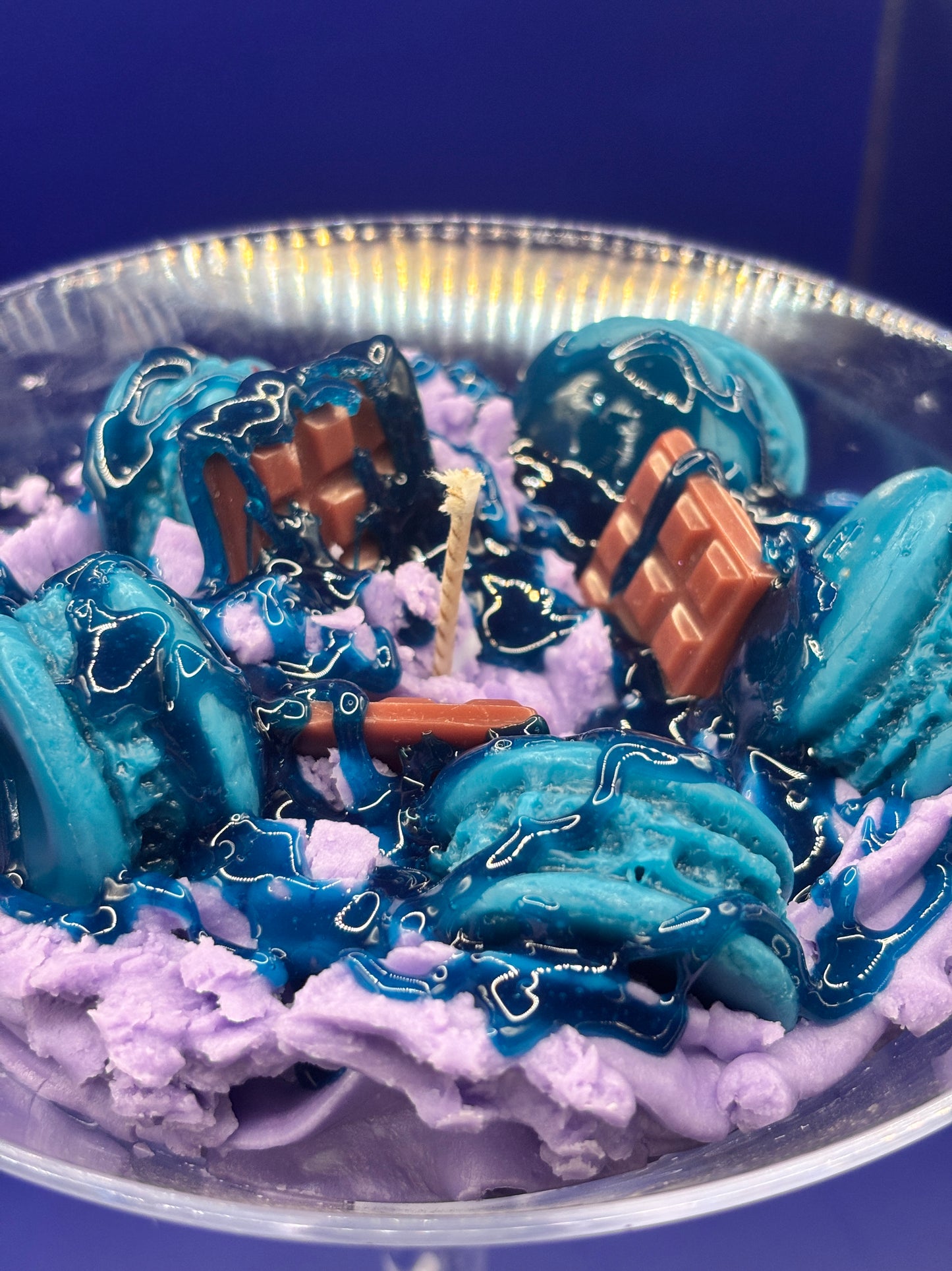 Candela Dessert "Blue Macaron & Chocolate"