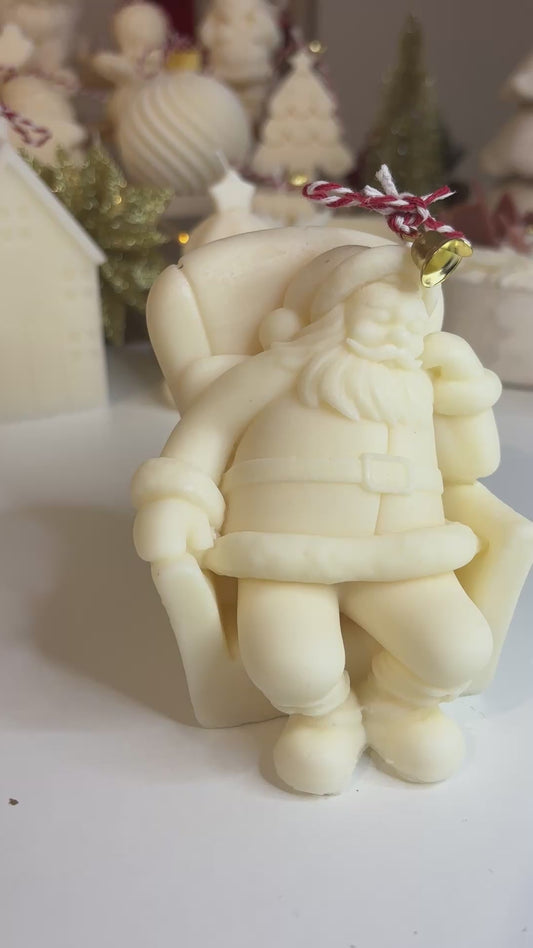 🎅 Coccole Natalizie: Candela Scultura "Babbo Natale in Poltrona" 🎄